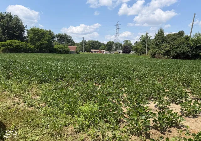 3rd image of 9300 Brookville Rd, Indianapolis, IN 46239 | MLS# 22120120