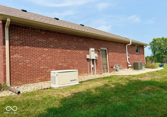 36th image of 2600 Laurelwood Dr, Martinsville, IN 46151 | MLS# 22120128
