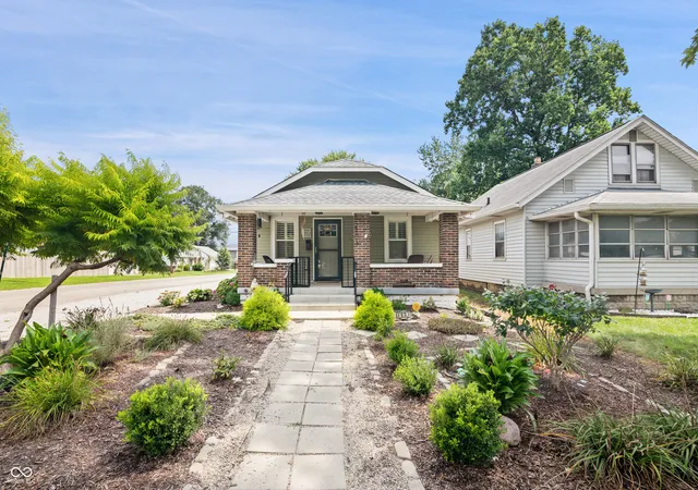 Photo 1 of Sale Pending at 2803 S Delaware St, Indianapolis, IN 46225 | MLS# 22120132 | Listing updated on 2026-09-23