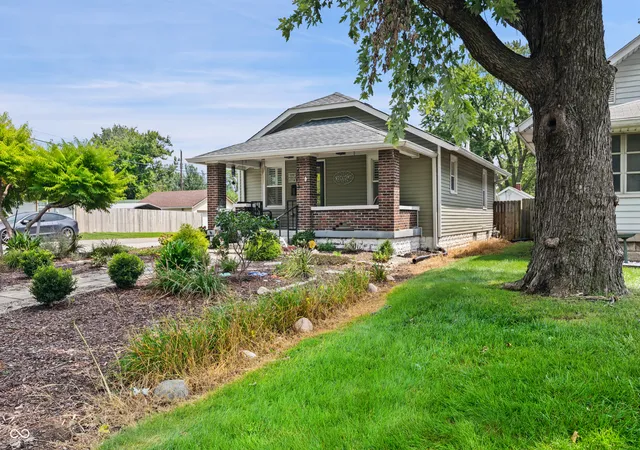 2nd image of 2803 S Delaware St, Indianapolis, IN 46225 | MLS# 22120132