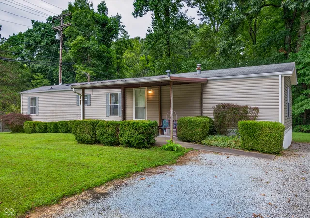 1st image of 4858 South Shore Dr, Nashville, IN 47448 | MLS# 22120144