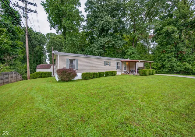 5th image of 4858 South Shore Dr, Nashville, IN 47448 | MLS# 22120144