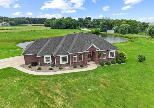 Photo 2 of Single family home for sale at 9010 W Koger Ln, Martinsville, IN 46151 | MLS# 22120155 | Listing updated on 2026-09-01
