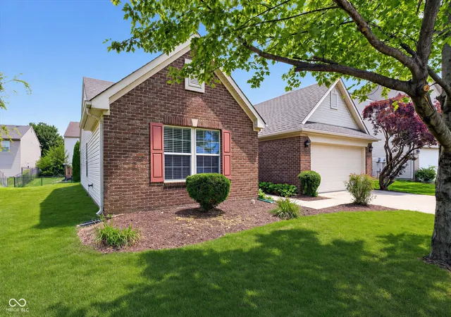 3rd image of 6540 Abby Ln, Zionsville, IN 46077 | MLS# 22120165