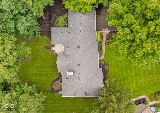 Photo 2 of Sale Pending at 12035 Watermark Ct, Indianapolis, IN 46236 | MLS# 22120166 | Listing updated on 2026-08-29