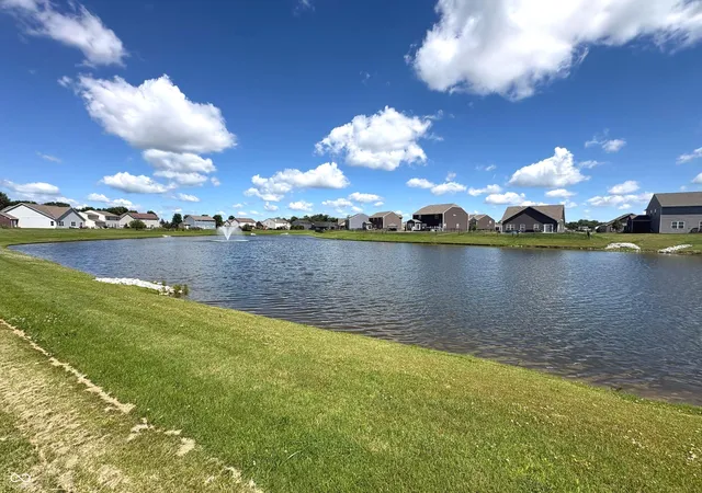 5th image of 88 Vermilian Dr, Whiteland, IN 46184 | MLS# 22120186