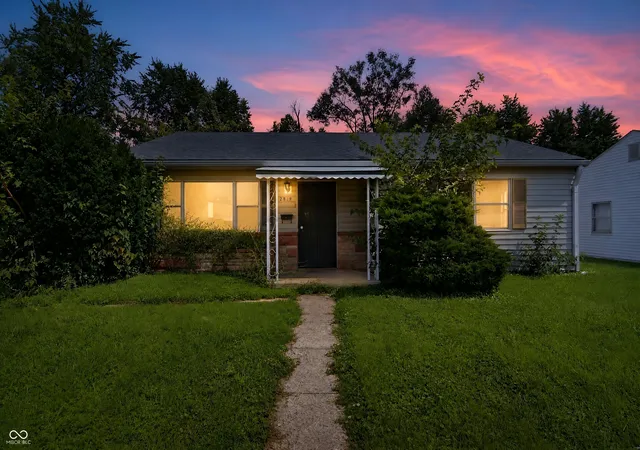 Photo 1 of Sale Pending at 2819 Sangster Ave, Indianapolis, IN 46218 | MLS# 22120201 | Listing updated on 2026-10-27
