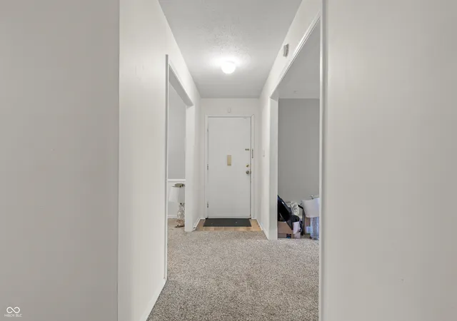 4th image of 6503 Park Central Wy # 6503B, Indianapolis, IN 46260 | MLS# 22120206