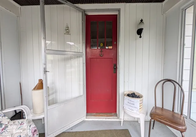 Photo 3 of Single family home for sale at 922 E Elbert St, Indianapolis, IN 46227 | MLS# 22120210 | Listing updated on 2026-09-23
