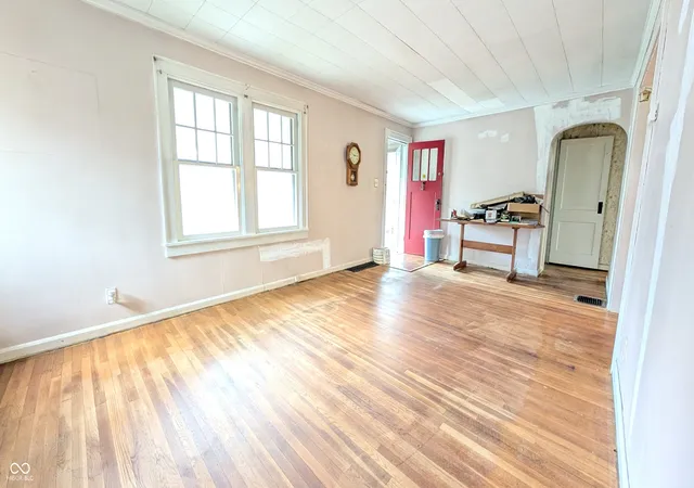 Photo 4 of Single family home for sale at 922 E Elbert St, Indianapolis, IN 46227 | MLS# 22120210 | Listing updated on 2026-09-23