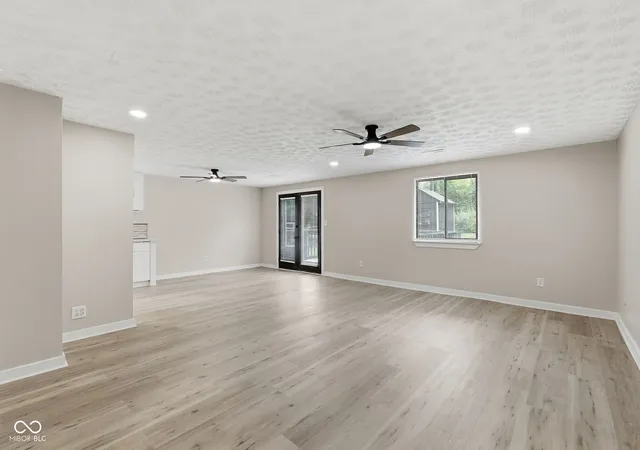 Photo 3 of Sale Pending at 7210 Chimney Rock Ct, Indianapolis, IN 46217 | MLS# 22120219 | Listing updated on 2026-09-13