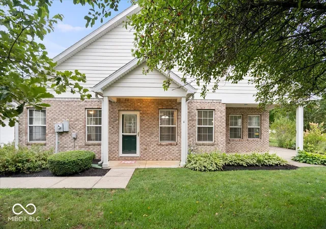 Photo 3 of Sale Pending at 1182 Baltustrol Run, Avon, IN 46123 | MLS# 22120223 | Listing updated on 2026-08-28