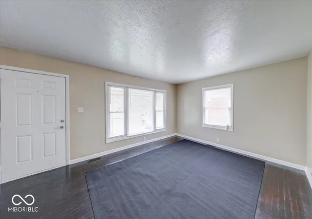 Photo 4 of Sale Pending at 1707 N Coolidge Ave, Indianapolis, IN 46219 | MLS# 22120230 | Listing updated on 2026-08-25