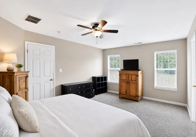 4th image of 4317 W Summerhaven Dr, New Palestine, IN 46163 | MLS# 22120232