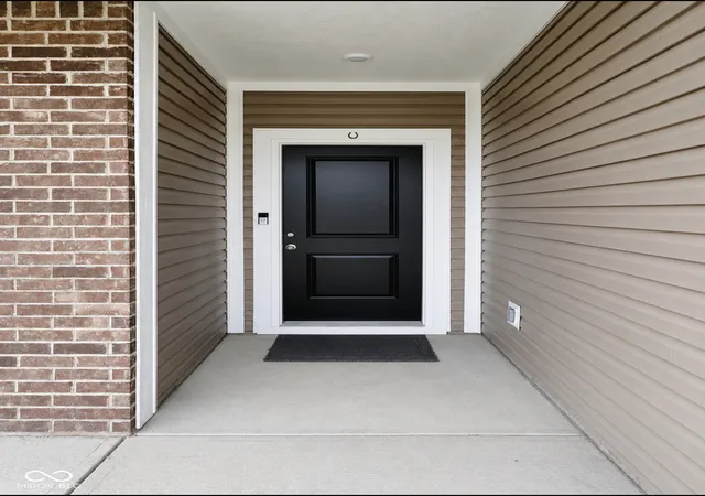 Photo 3 of Single family home for sale at 1620 Crk Bed Ln, Pendleton, IN 46064 | MLS# 22120237 | Listing updated on 2026-09-25