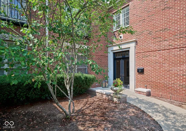 2nd image of 6470 Meridian Pkwy #D, Indianapolis, IN 46220 | MLS# 22120265