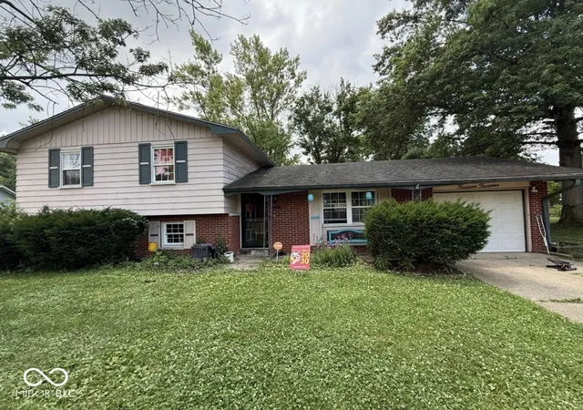 1st image of 1414 N Fenton Ave, Indianapolis, IN 46219 | MLS# 22120287