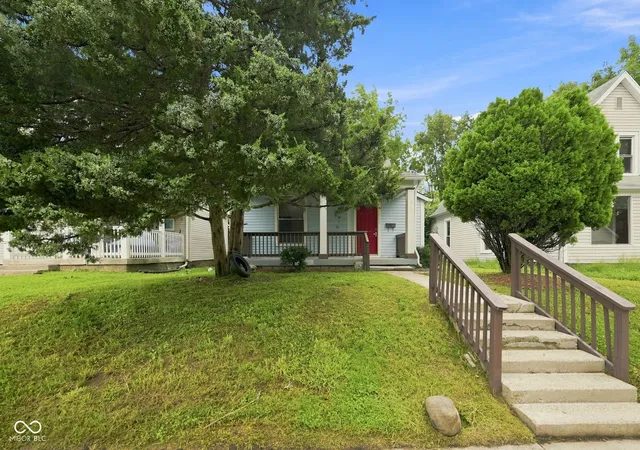2nd image of 420 W 41st St, Indianapolis, IN 46208 | MLS# 22120297