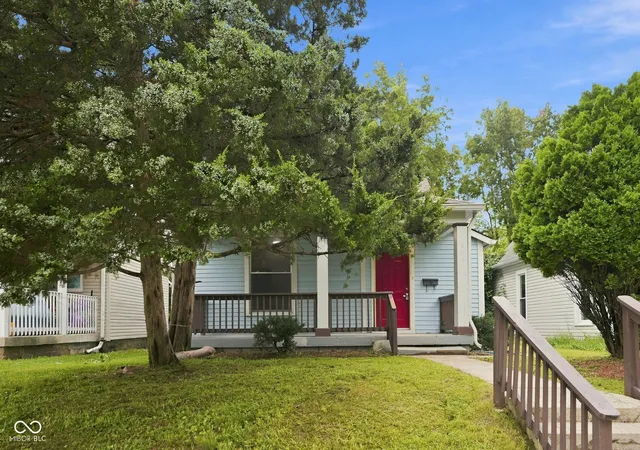 3rd image of 420 W 41St St, Indianapolis, IN 46208 | MLS# 22120297