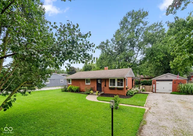 Photo 2 of Single family home for sale at 5246 S Capitol Ave, Indianapolis, IN 46217 | MLS# 22120309 | Listing updated on 2026-10-09
