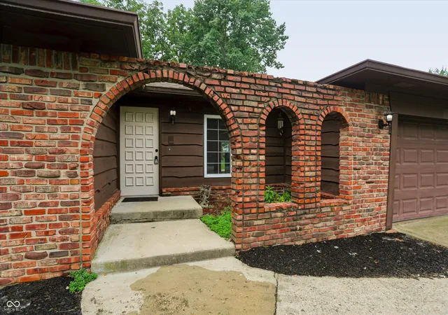 4th image of 254 Summit Ridge Dr, Greenwood, IN 46142 | MLS# 22120315