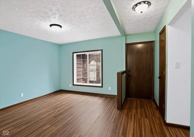 5th image of 254 Summit Ridge Dr, Greenwood, IN 46142 | MLS# 22120315