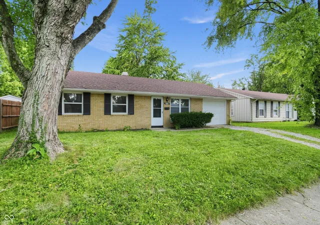 Photo 2 of Single family home for sale at 3707 N Brentwood Ave, Indianapolis, IN 46235 | MLS# 22120326 | Listing updated on 2026-09-04