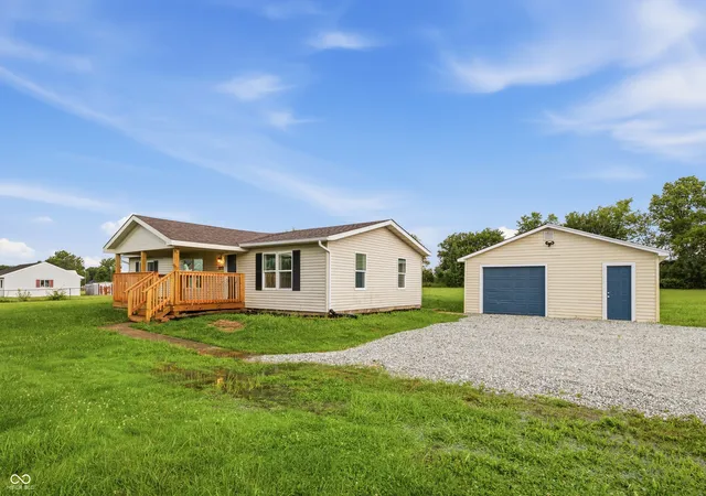 Photo 3 of Manufactured home for sale at 220 E State Rd 28, Alexandria, IN 46001 | MLS# 22120328 | Listing updated on 2026-08-17