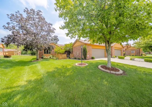 2nd image of 136 College Pkwy, Anderson, IN 46012 | MLS# 22120334