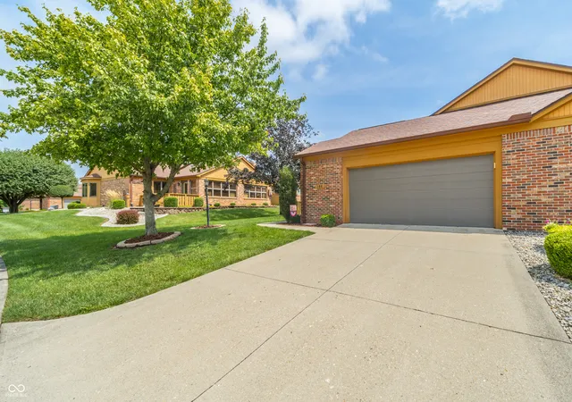 4th image of 136 College Pkwy, Anderson, IN 46012 | MLS# 22120334