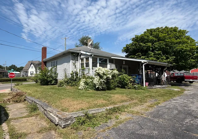 Photo 1 of Sale Pending at 222 Lincoln Ave, Bedford, IN 47421 | MLS# 22120344 | Listing updated on 2026-10-02