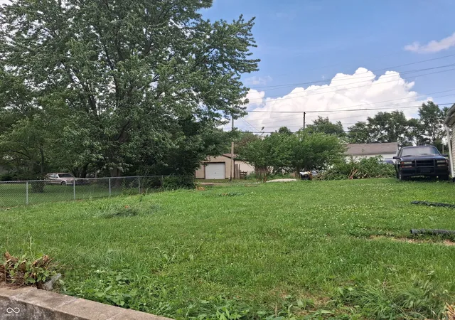 2nd image of 547 S Harris Ave, Indianapolis, IN 46222 | MLS# 22120350