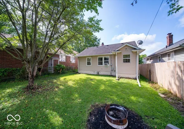 24th image of 4012 E 11th St, Indianapolis, IN 46201 | MLS# 22120358