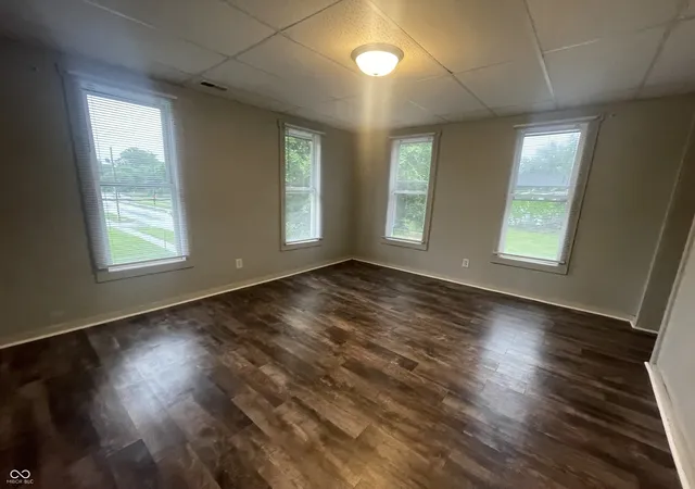 Photo 19 of Sale Pending at 900 Locust St, Terre Haute, IN 47807 | MLS# 22120359 | Listing updated on 2026-08-31