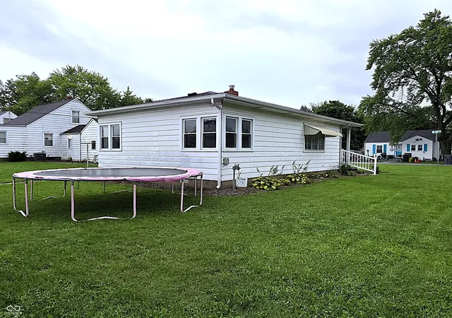 2nd image of 30 W 39th St, Anderson, IN 46013 | MLS# 22120369