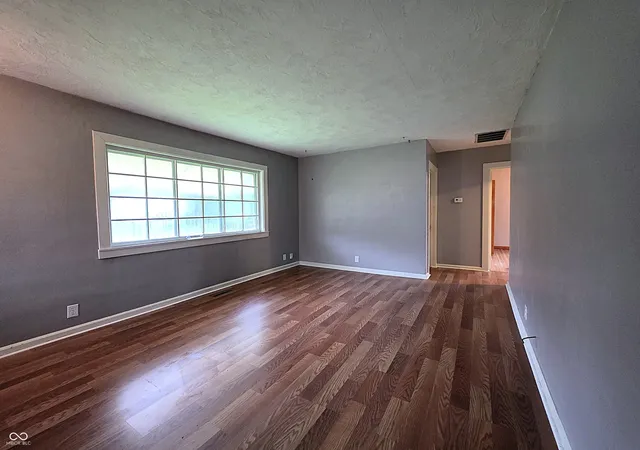 3rd image of 30 W 39Th St, Anderson, IN 46013 | MLS# 22120369