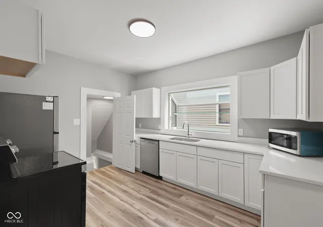 3rd image of 242 N Pershing Ave, Indianapolis, IN 46222 | MLS# 22120380