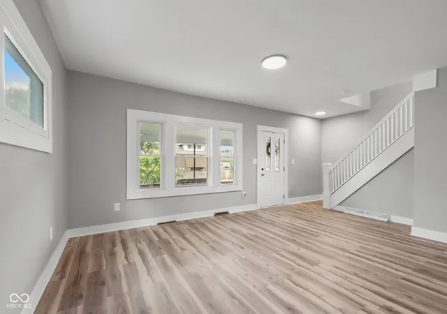 5th image of 242 N Pershing Ave, Indianapolis, IN 46222 | MLS# 22120380