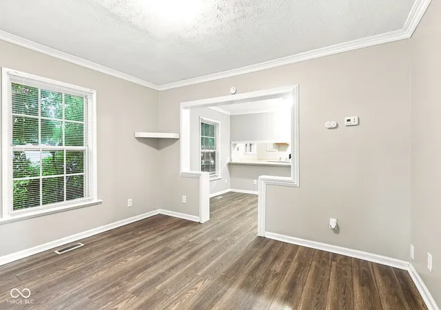 Photo 3 of Sale Pending at 848 S Belleview Pl, Indianapolis, IN 46221 | MLS# 22120381 | Listing updated on 2026-09-02