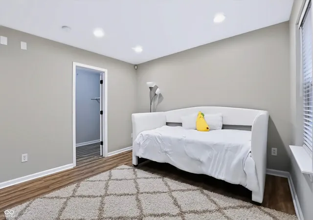 Photo 3 of Townhouse for sale at 433 Sheets Dr, Carmel, IN 46032 | MLS# 22120389 | Listing updated on 2026-10-08
