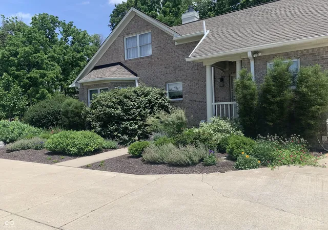 Photo 3 of Single family home for sale at 7721 Shagbark Ct, Brownsburg, IN 46112 | MLS# 22120399 | Listing updated on 2026-09-24