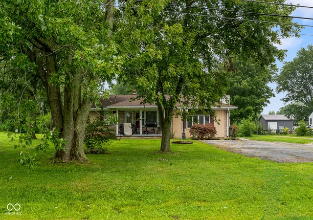 3rd image of 6566 N Us Hwy 31, Whiteland, IN 46184 | MLS# 22120404