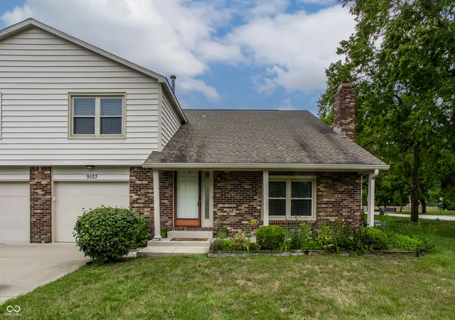 Photo 1 of Condo for sale at 9103 Cinnebar Dr, Indianapolis, IN 46268 | MLS# 22120408 | Listing updated on 2026-10-04