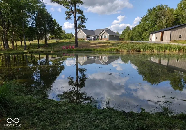 1st image of 2160 W 800 S, Columbus, IN 47201 | MLS# 22120410