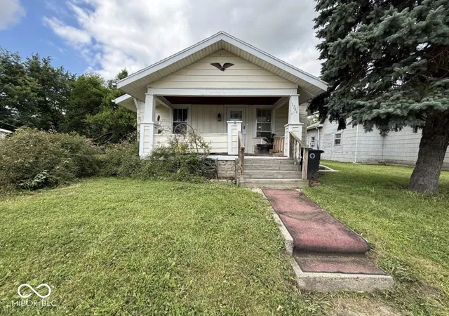 1st image of 1704 W 9th St, Muncie, IN 47302 | MLS# 22120411
