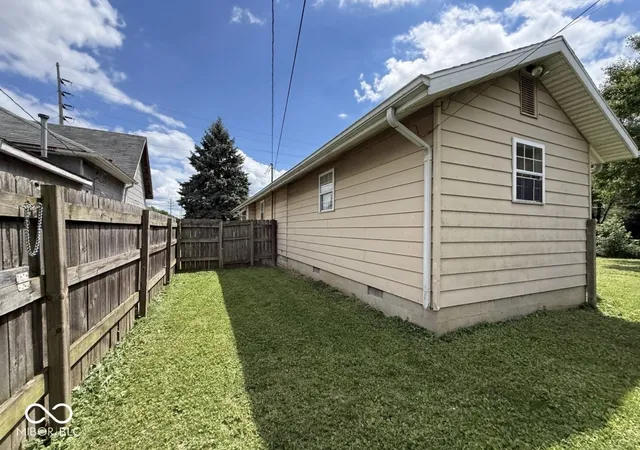 30th image of 1704 W 9th St, Muncie, IN 47302 | MLS# 22120411