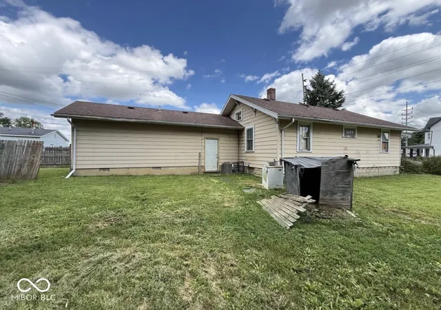 4th image of 1704 W 9Th St, Muncie, IN 47302 | MLS# 22120411