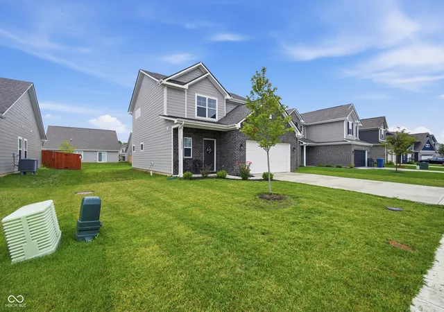 3rd image of 10837 White Fern Wy, Indianapolis, IN 46239 | MLS# 22120414