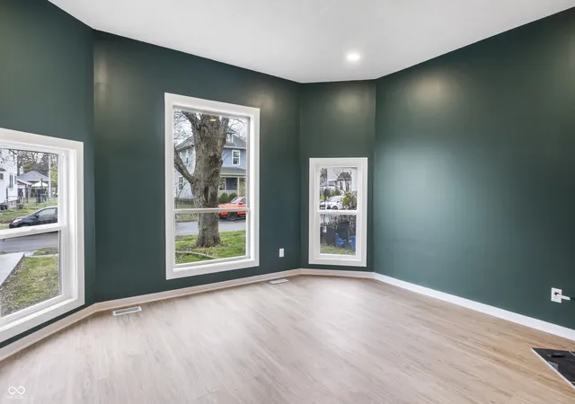 5th image of 555 N Hamilton Ave, Indianapolis, IN 46201 | MLS# 22120415