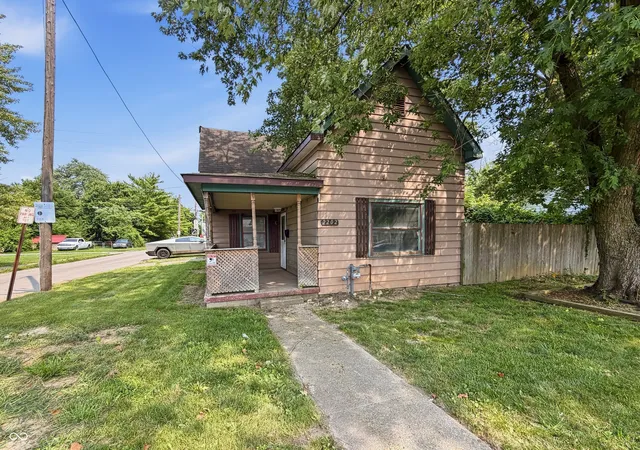 1st image of 2202 Columbus Ave, Anderson, IN 46016 | MLS# 22120419
